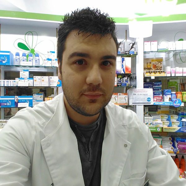 Adrián Fernández - Farmacéutico Adjunto (Madrid)