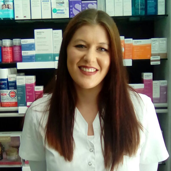 Mª de los Ángeles Martín - Auxiliar de Farmacia (Mairena del Alcor, Sevilla)