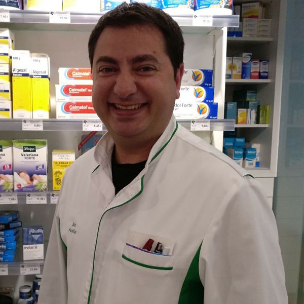 Jon Larrazabal - Técnico en Farmacia (Portugalete, Bizkaia)