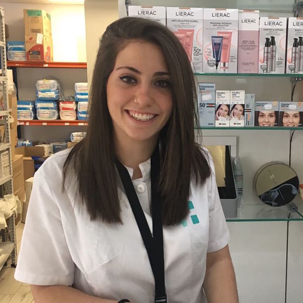 Paula Esteve - Técnico en Farmacia (Málaga)