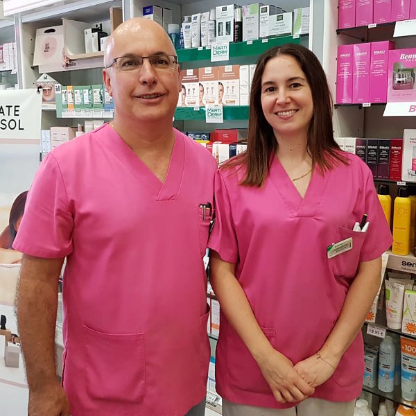 Jose María y Ángela, compañeros de Farmacia (Málaga)